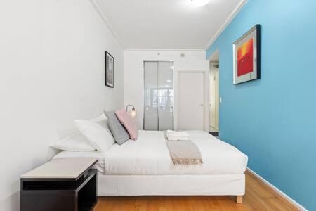 A Comfy For 5 Next To Darling Harbour Sydney