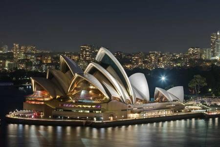A Comfy For 5 Next To Darling Harbour Apartment *